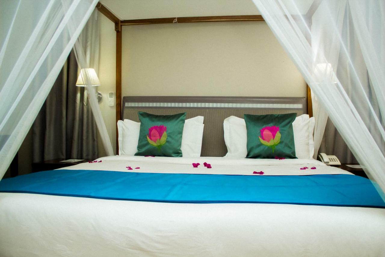 Serendib Suites And Conference Center بلانتاير المظهر الخارجي الصورة